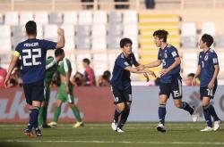 足球直播吧-中亚球队实现突破，准备挑战新挑战